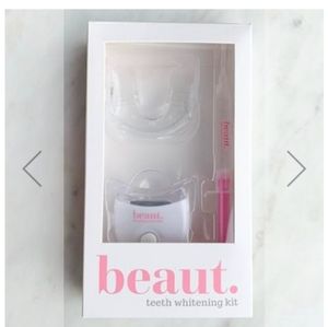 BEAUT. The original glam smile kit